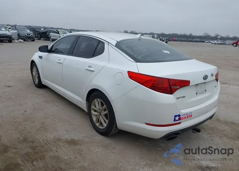 2011 Kia Optima Lx z USA, uszkodzony, nr VIN KNAGM4A77B5129331